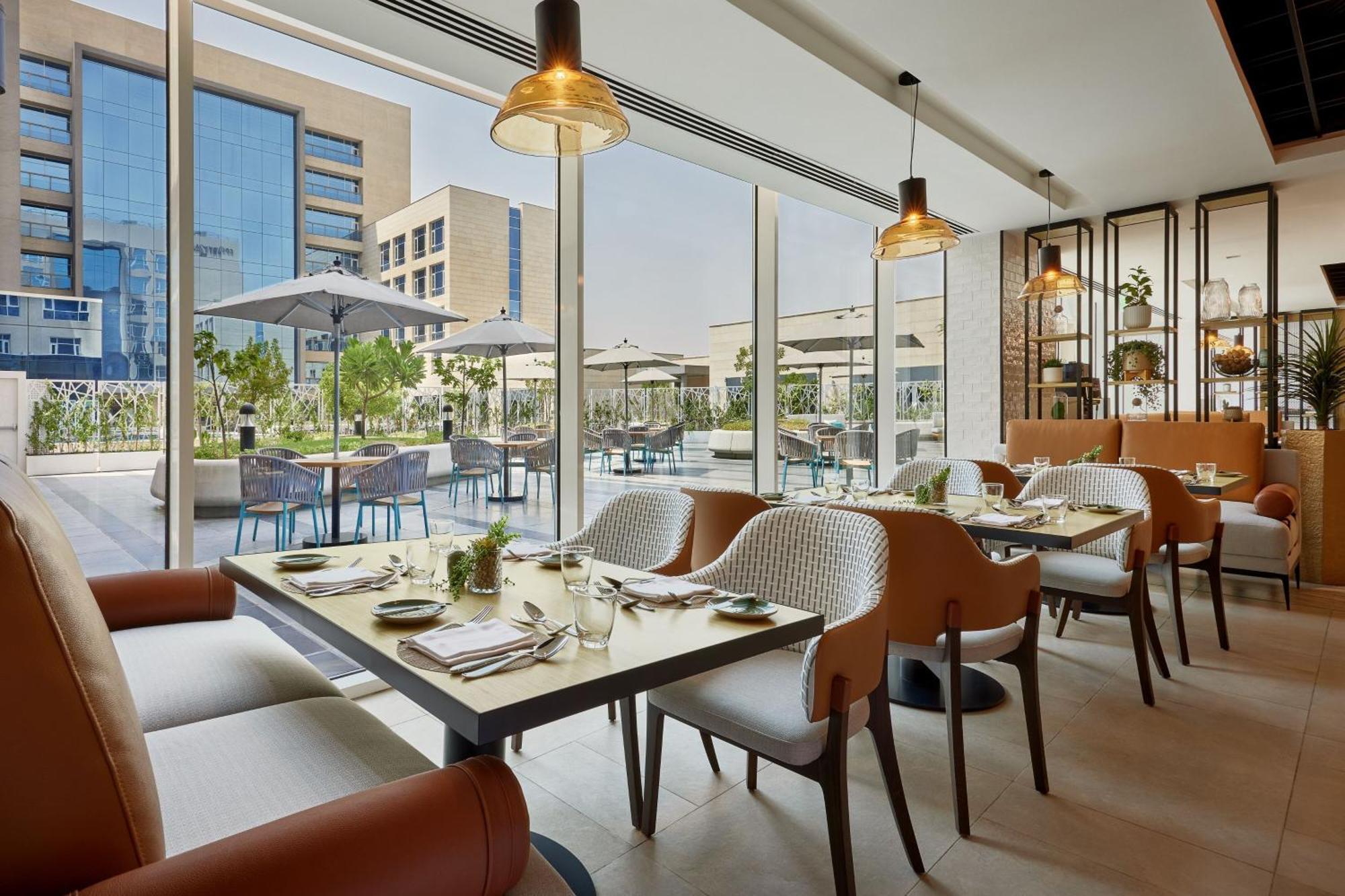 Courtyard By Marriott Jubail Hotel Exterior foto
